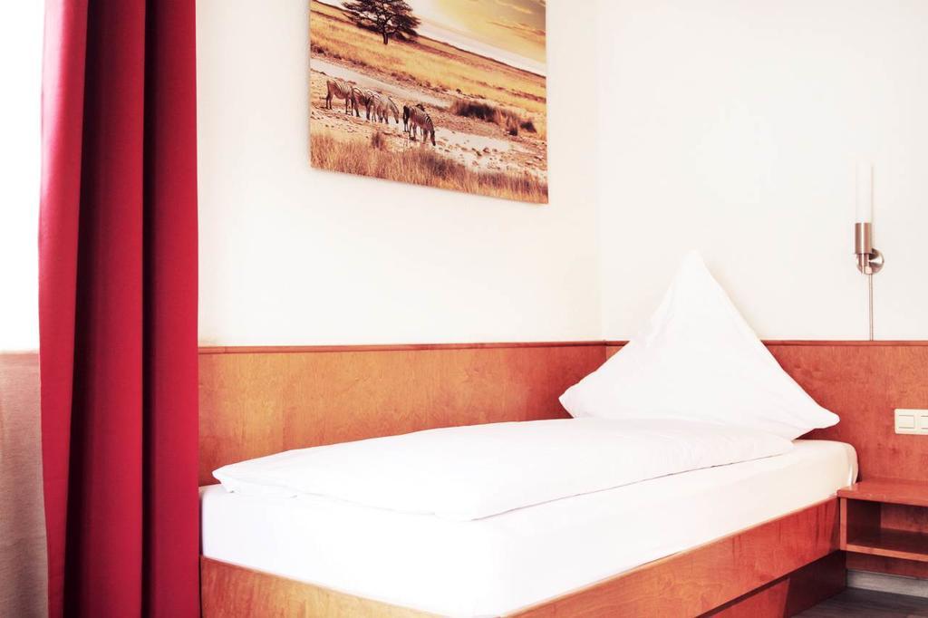 Hotel Pension Kaempfelbach Kampfelbach Esterno foto